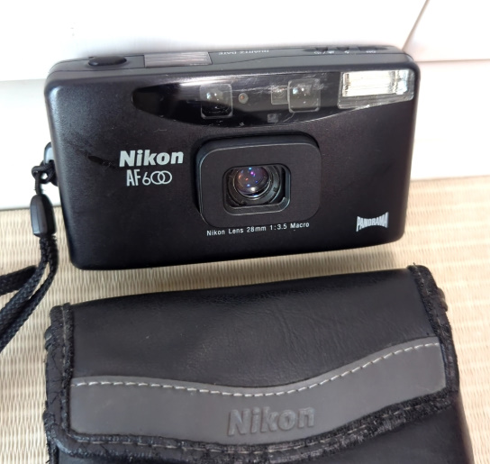 ニコン AF600 パノラマ コンパクトフィルムカメラ_吉正買取実勢